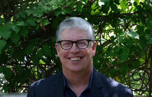 Headshot of Peter Lunenfeld